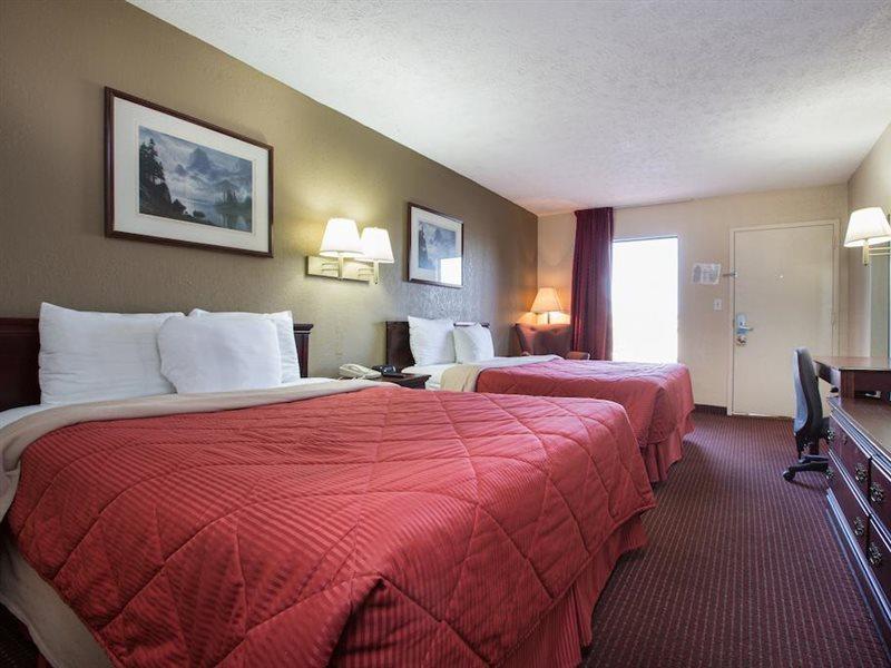Days Inn By Wyndham Куквилл Экстерьер фото